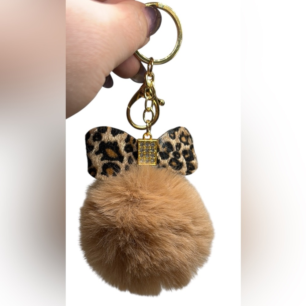 Leopard Print Bow Keychain with Tan Fur Pom